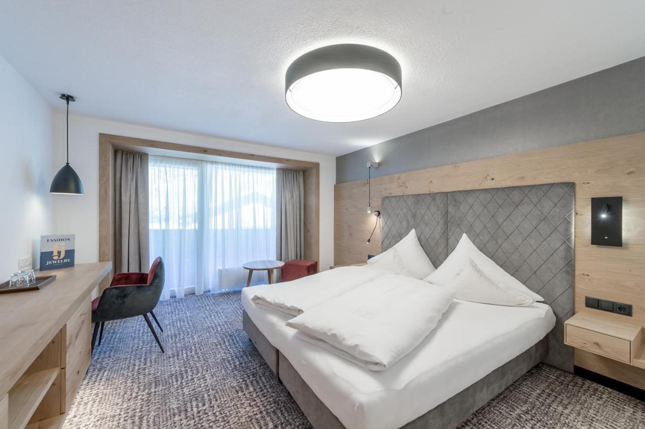 Hotel Grauer Baer Сьолден Екстериор снимка