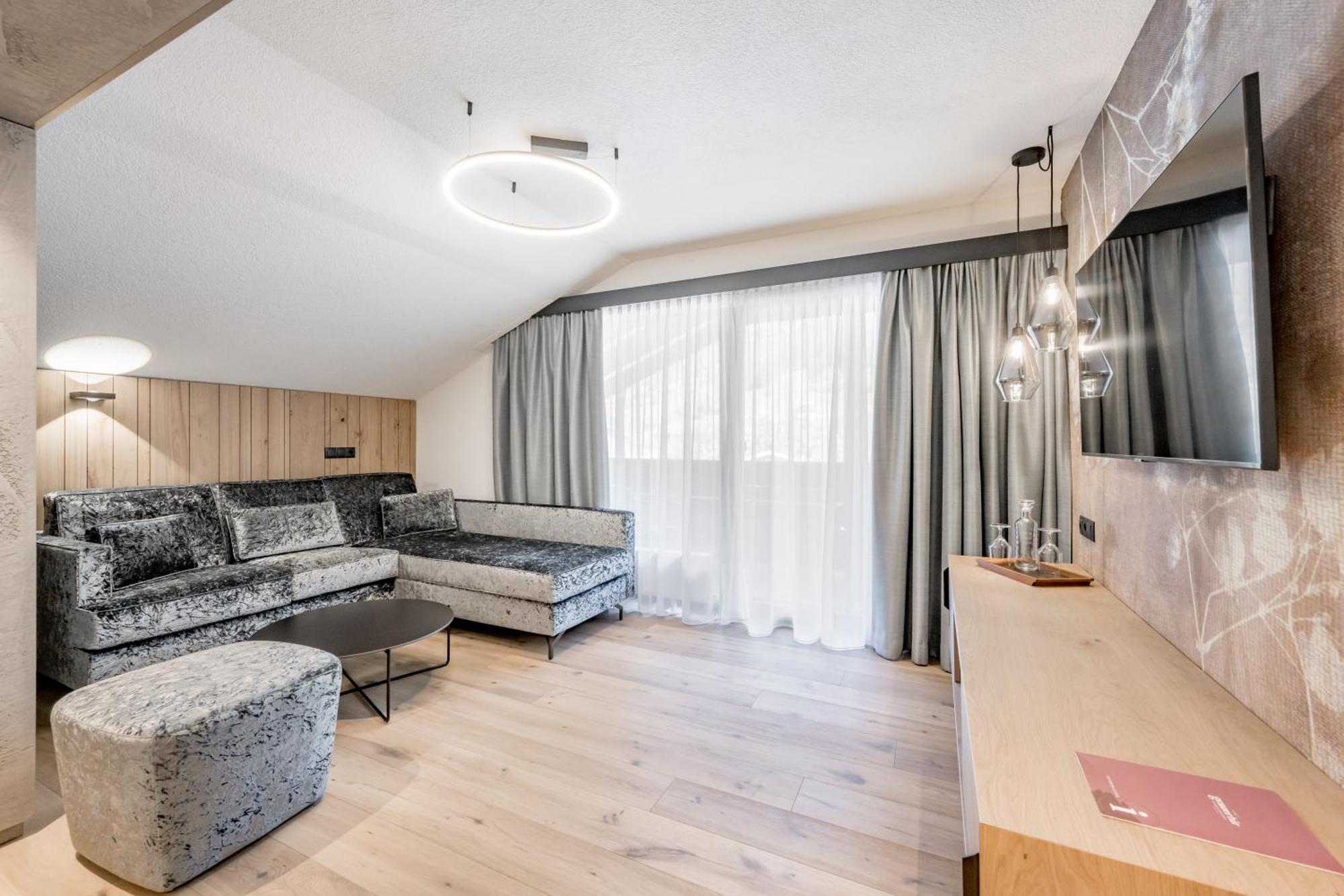 Hotel Grauer Baer Сьолден Екстериор снимка