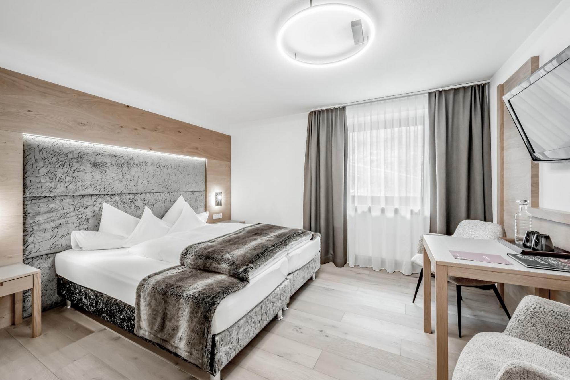 Hotel Grauer Baer Сьолден Екстериор снимка